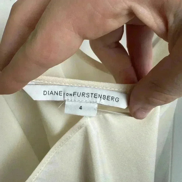 Diane Von Furstenberg Ivory Camisole Spaghetti Strap size 4 H45 - Picture 3 of 4